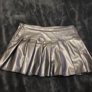 Black Pleated leather Mini Skirt